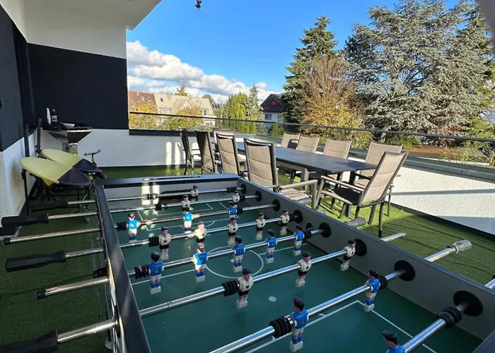Day Young Life 85qm Terrasse Lounge, Grill, Carport
